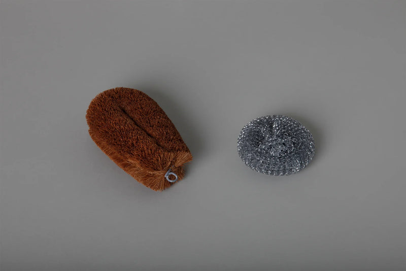 East and West: The Scourer